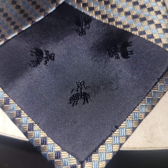 Brooks Brothers Black and Gray Micro-Check Silk Tie - Picture 4 of 5